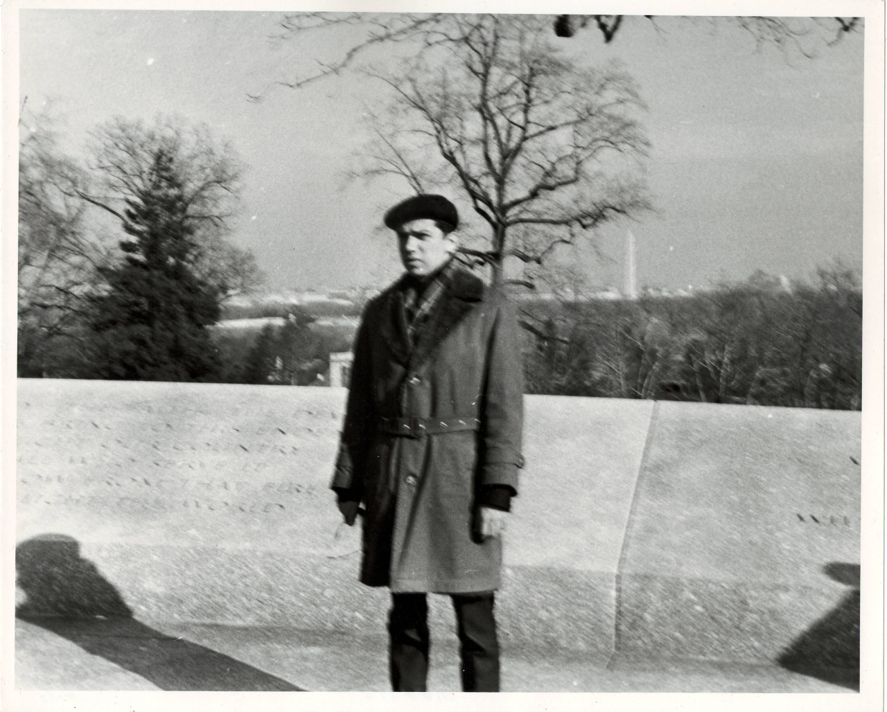 Լուսանկար. Կարեն Խաչատրյանը  (Ա. Խաչատրյանի որդին) Վաշինգտոնի Արլինգտոն գերեզմանոցում