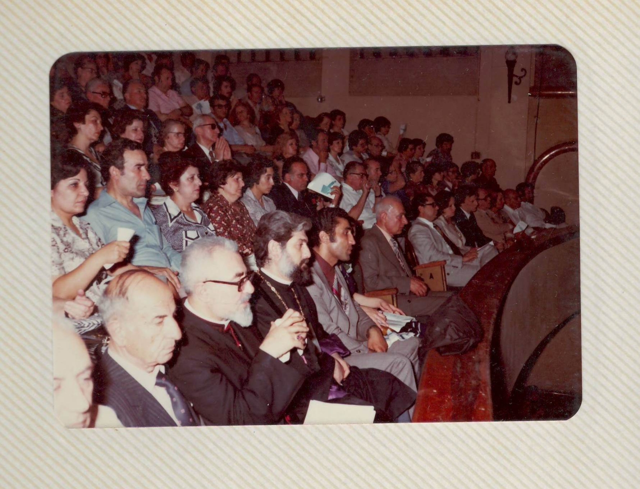 Լուսանկար՝ Սիրիայում Արամ Խաչատրյանի հիշատակին նվիրված  համերգի հանդիսատեսը (համերգի լուսանկարների ալբոմից)