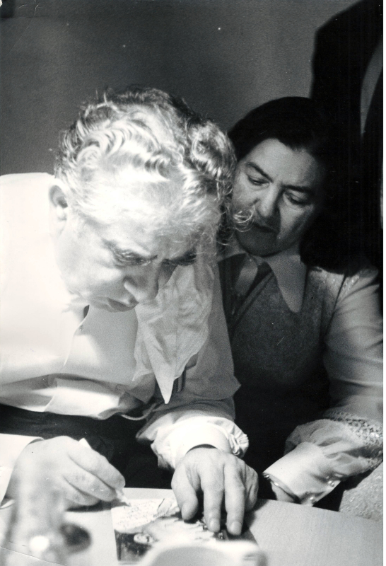 Լուսանկար. Ա. Խաչատրյանը կնոջ՝ Ն. Մակարովայի հետ համերգից հետո