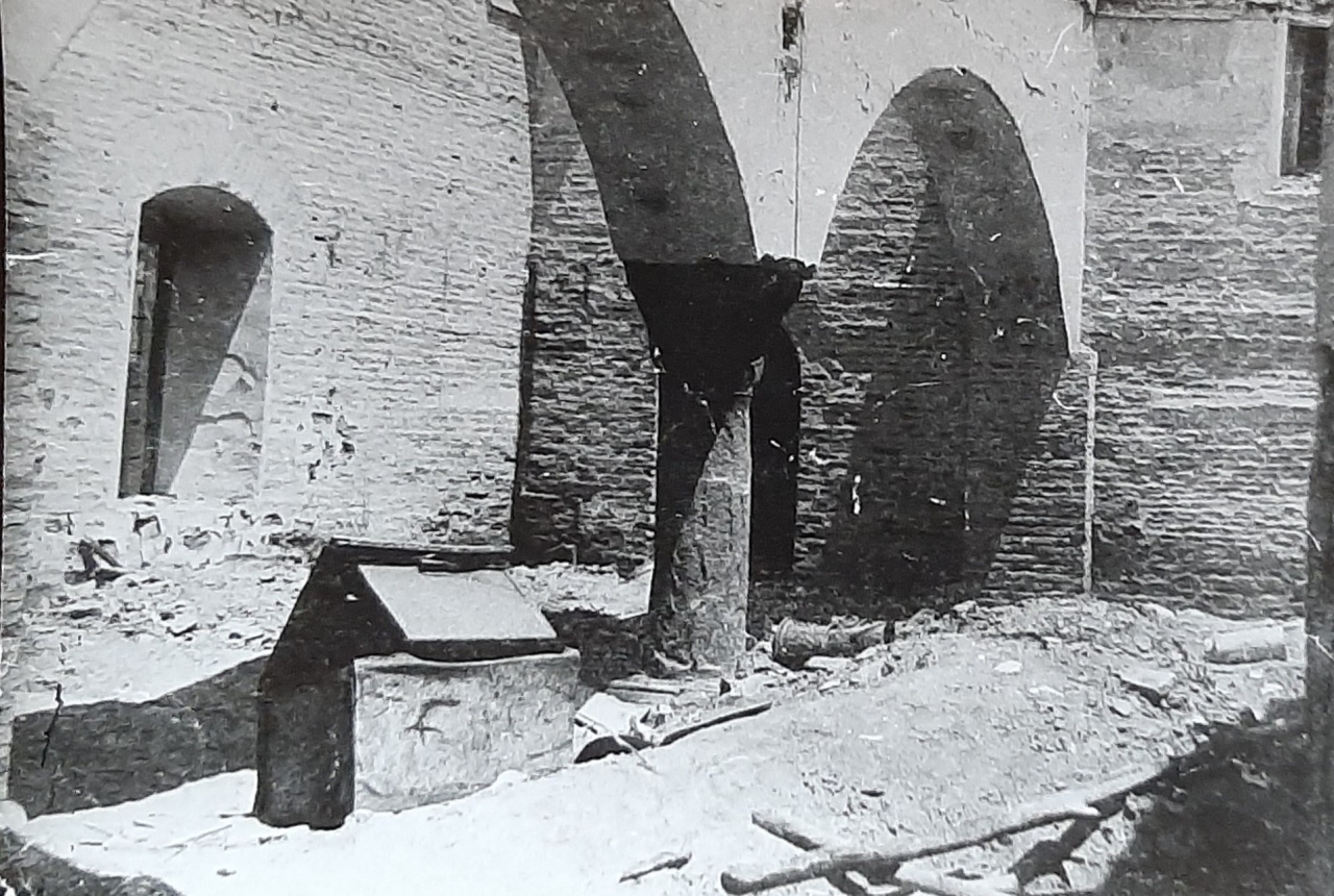 Հայի հրկիզված բնակարան, Բաքու, 1905 թ.