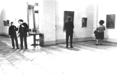  Երվանդ Քոչարի «Արևելքի ժողովուրդների արվեստի  թանգարանում» բացված անհատական ցուցահանդեսի սրահներից մեկը, Մոսկվա, 25 դեկտեմբերի, 1973-19 փետրվարի, 1974