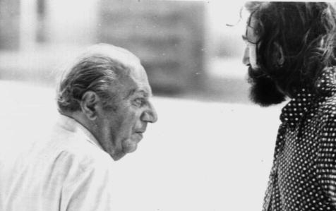 Ե. Քոչարը և նկարիչ Ռ.Ղևոնդյանը, հուլիս,1975 