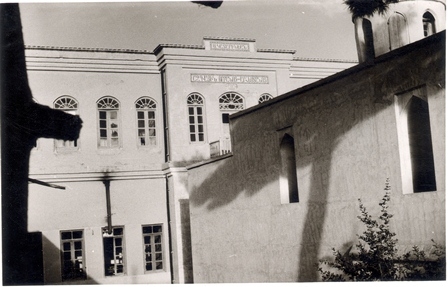 Կատարինյան որբանոցի արհեստոնոցի շենքը