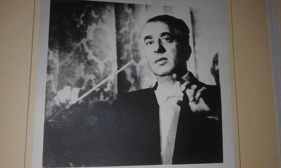 Ալբոմ՝  լուսանկարների՝ Ա.Խաչատրյանի ծննդյան 70 -ամյակին նվիրված Լենինգրադում, Երևանում, Թբիլիսիում, Բաքվում կազմակերպված ֆոտոցուցահանդեսի լուսանկարներից. 12-րդ էջը: