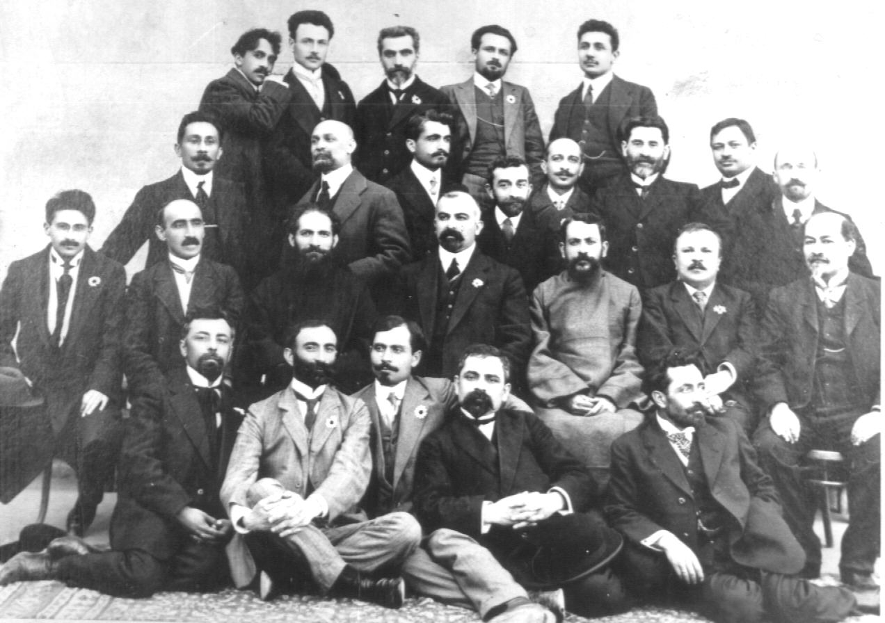 Ներսիսյան դպրոցի մի խումբ ուսուցիչներ, Թիֆլիս, 19-րդ դարի վերջ - 20-րդ դարի սկիզբ                