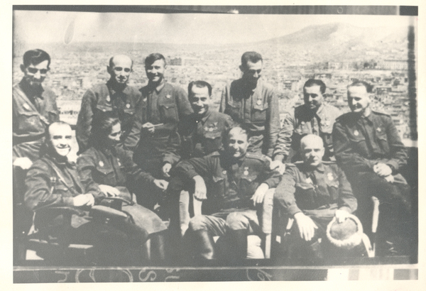 89-րդ հրաձգային դիվիզիայի մի խումբ անդամներ