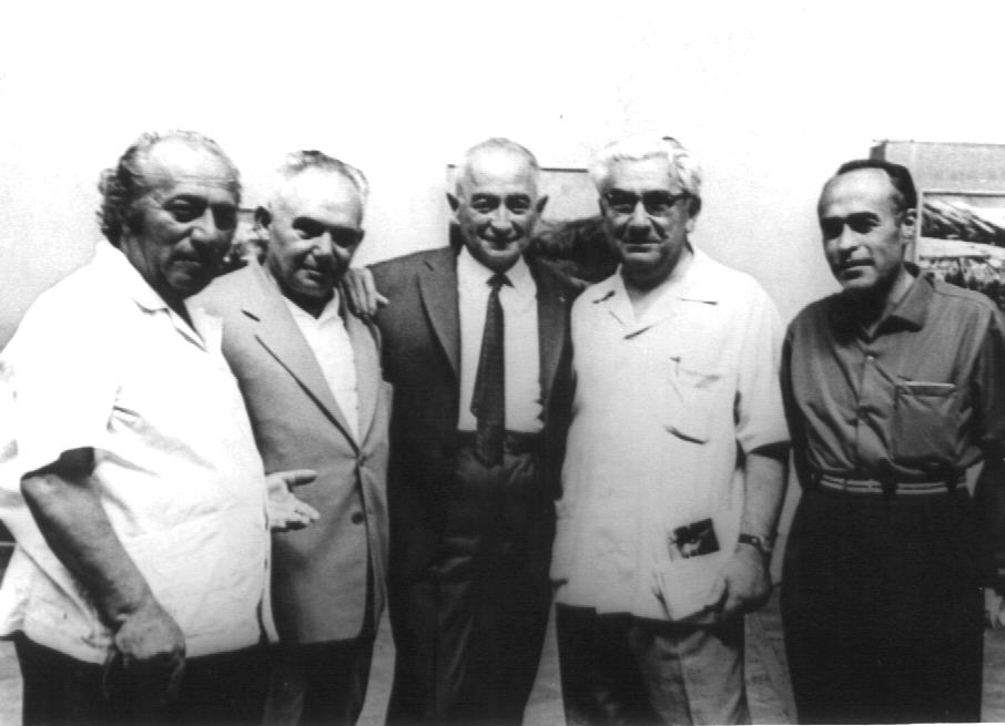 Ե. Քոչարը և մի խումբ մարդիկ, Երևան, 15 հուլիսի, 1967