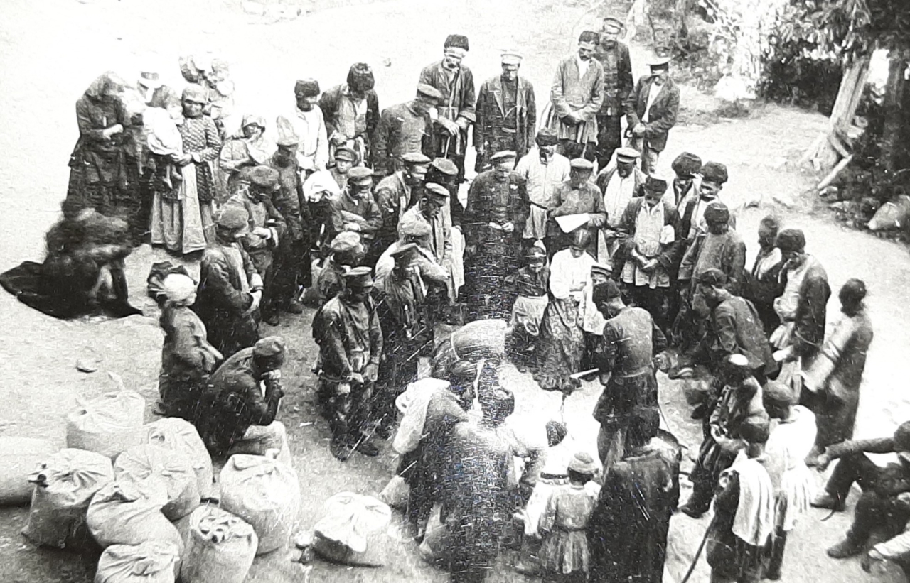 Մարդասիրական օգնություն բաշխումը, Բաքու, 1905 թ.