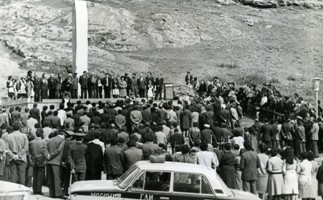 Մեծ հայրենականում զոհված համագյուղացիներին  նվիրված հուշարձանի բացումը  Կապանի  Ճակատեն գյուղում