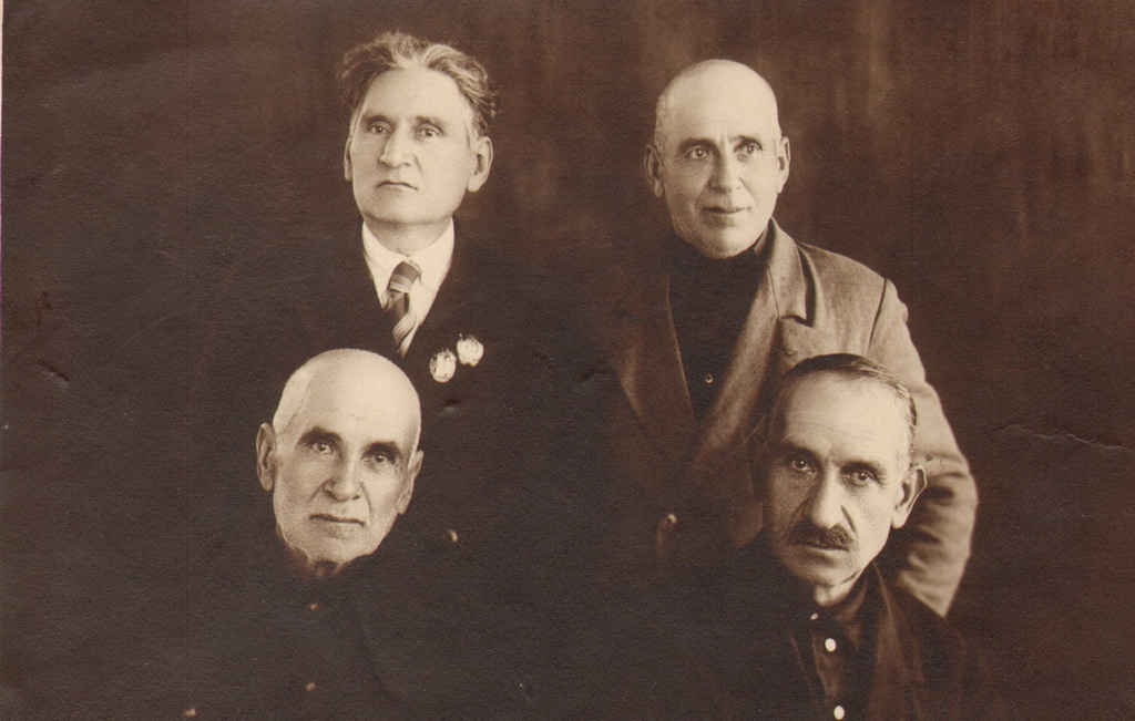 Լուսանկար.Մարտիրոս, Սահակ, Հովհաննես և Սերոբ Սարյաններ, 1940 թ.,