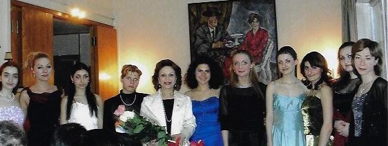 Ռուզաննա Լիսիցյանը՝ Գնեսինների անվան քոլեջի և ակադեմիայի իր ուսանողների հետ