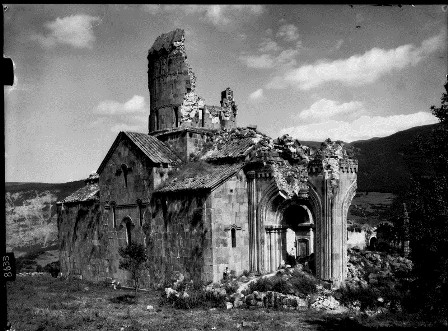 Տաթևի վանքի Սուրբ Պողոս-Պետրոս եկեղեցին երկրաշարժից հետո