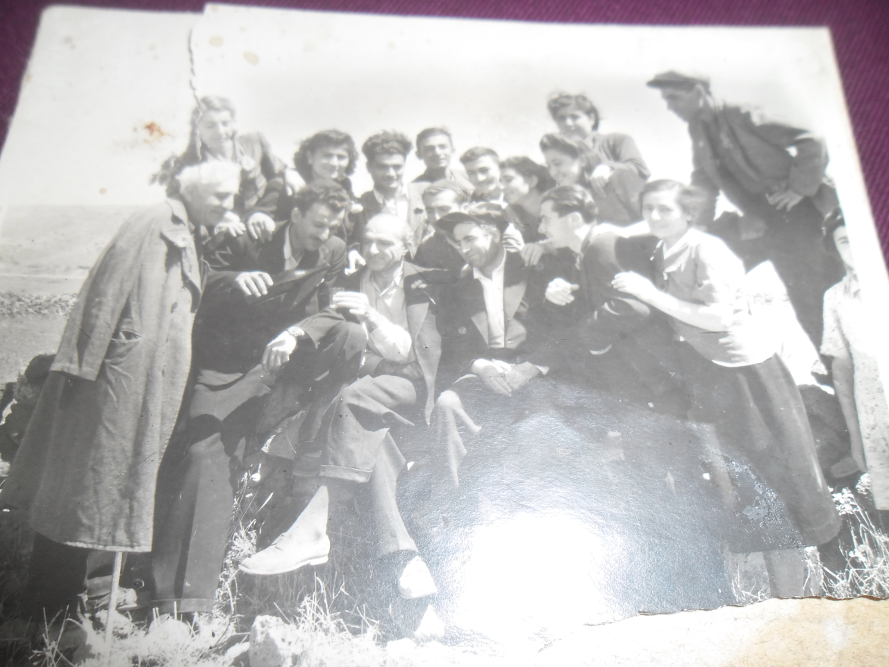 ՀՍՍՀ ժող. արտիստ Հր.Ներսիսյանը Նոր Բայազետի  պետական թատրոնի արտիստների հետ