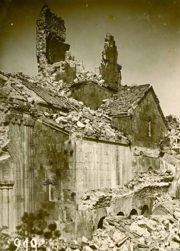 Սուրբ Գրիգոր Լուսավորիչ եկեղեցին երկրաշարժից հետո