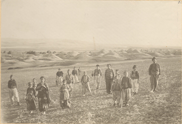 Կուրաու գյուղի գյուղացիները