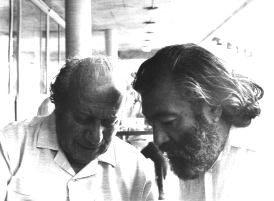 Ե. Քոչարը /ձախից առաջինը/  և նկարիչ Ա. Հունանյանը, հուլիս, 1975