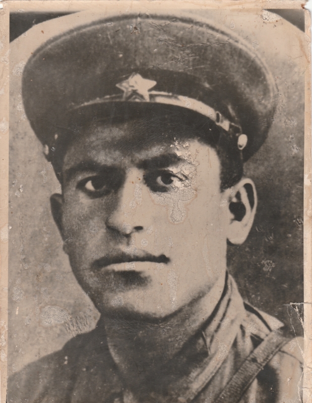Մեծ հայրենական  պատերազմի մասնակից   Մակիչ Մարտիրոսյան