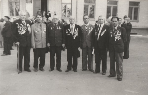 Երկրորդ համաշխարհային պատերազմի կապանցի վետերանները՝ Դնեպրոդերժինսկում